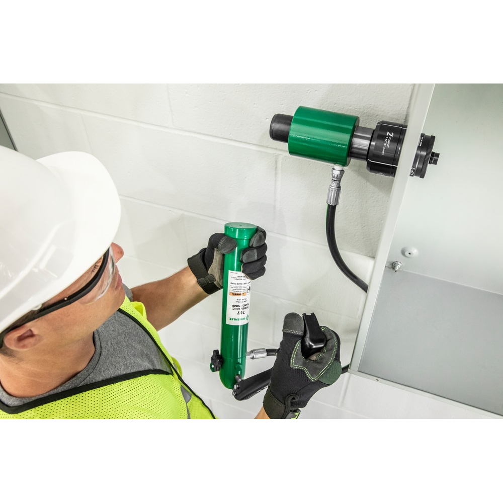Greenlee 7310SB Hydraulic Knock Out Punch / Puncher Kit with Hand Pump 1/2
