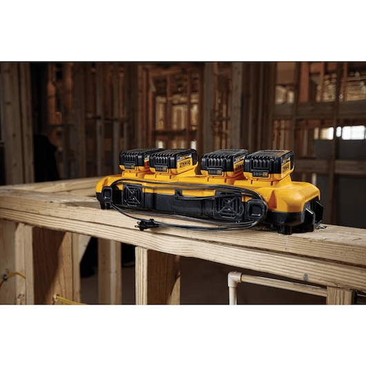 Dewalt DCB104 20V (18V) XR 4-Port Rapid Battery Charger - KHM Megatools Corp.