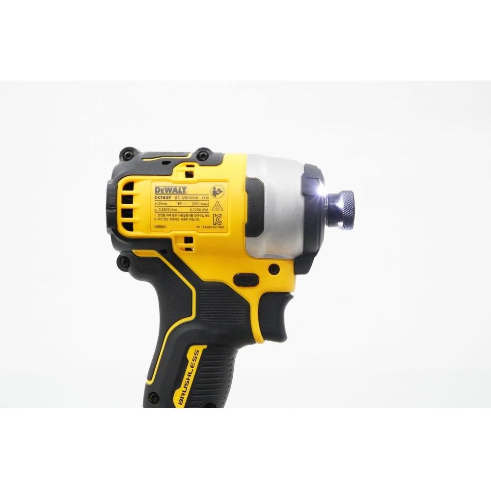 Dewalt DCF809L2 20V Cordless Impact Driver 1/4