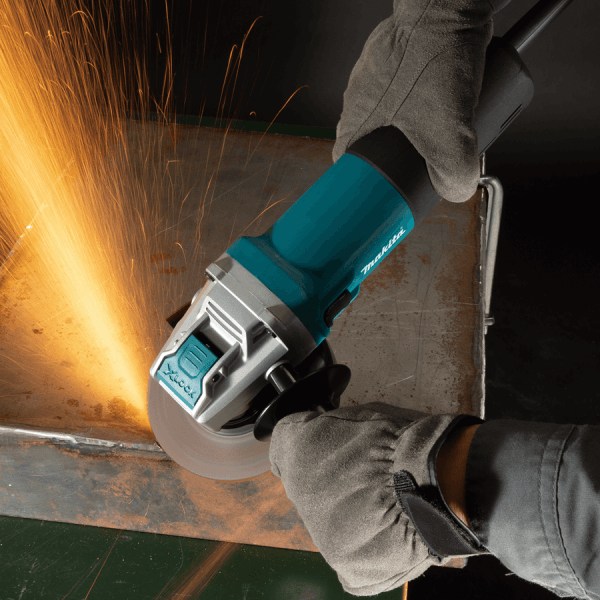 Makita GA5080R Angle Grinder 5