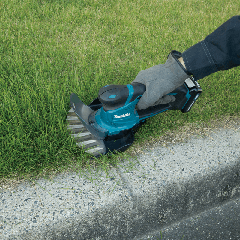 Makita UM600DZX 12V Cordless Grass Shear (CXT) [Bare] - KHM Megatools Corp.