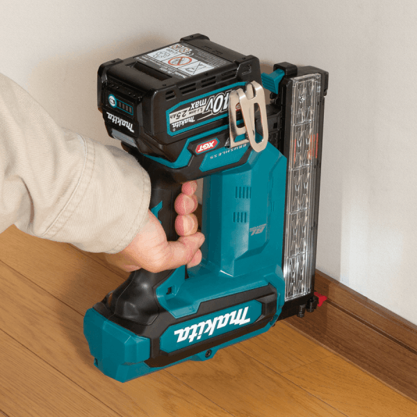 Makita FN001GZ 40V Cordless Brad Nailer (XGT-series) [Bare] | Makita by KHM Megatools Corp.