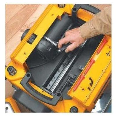 Dewalt DW735 Thickness Planer 1800W 13